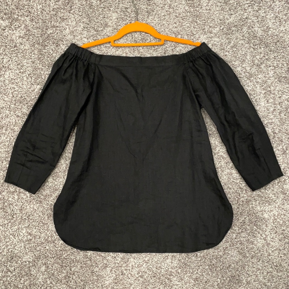 Adolf Dominguez off the shoulder too